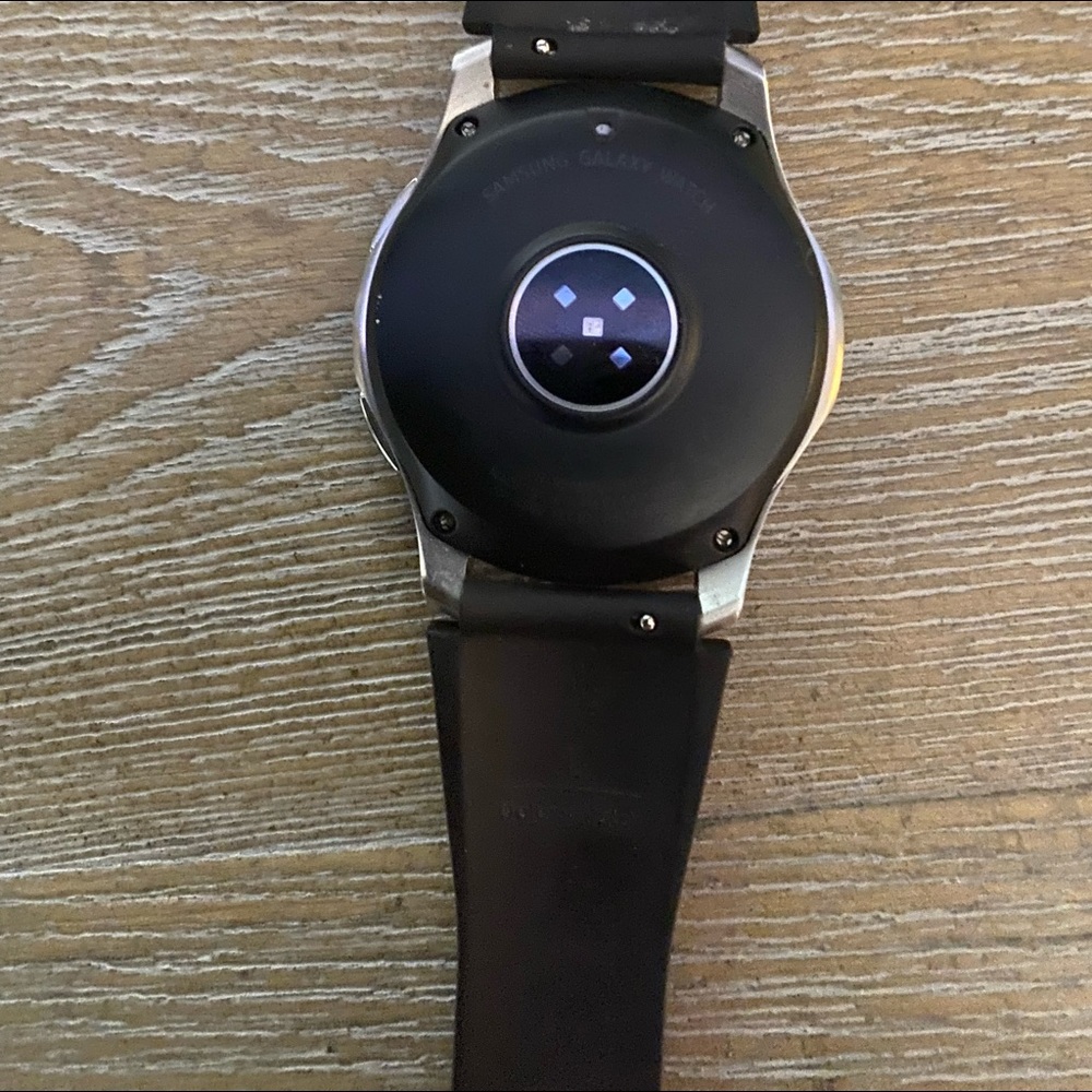 Samsung Galaxy mens watch (08F2). 46mm, silver/black.